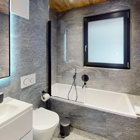 Dents Blanches - Latitude Guest house Champery