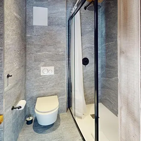 Dents Blanches - Latitude Guest house